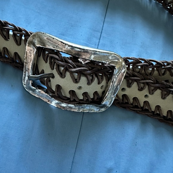 Genuine leather woven belt for women,made in Italy.
